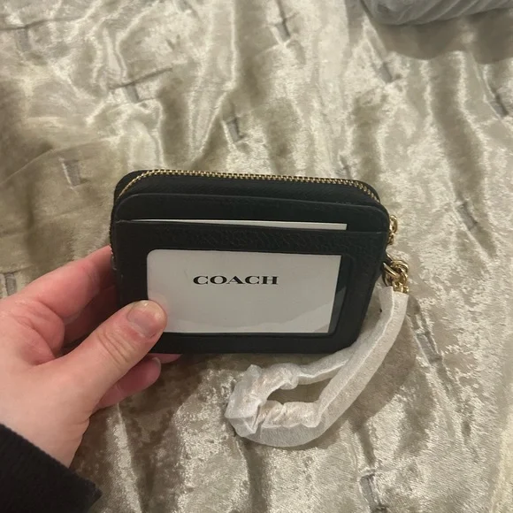 Coach Zip Card case Wallet chain - Picture 4 of 5